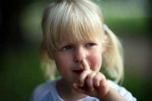 Is your kid a nose picker? Experts explain why they can't stop 'digging for  gold' — and how to kick the habit